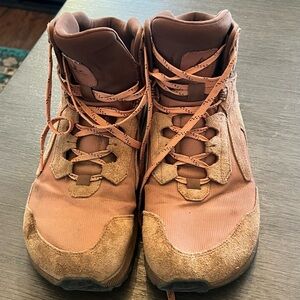 Altra Lone Peak Brown/Tan Trail Hiking Boots